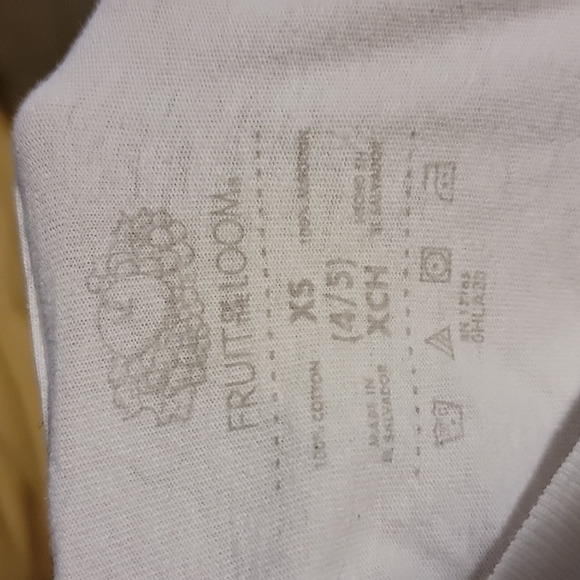 T-shirt - Picture 2 of 3